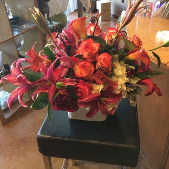 Mia Fiori - Ordered another arrangement. Wow they were amazing. Thanks always the best. And came in on off hours to help me pick up. - Florists Near Me - Plano, Texas