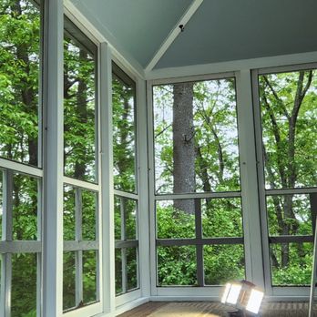Teamwork Painting Services - Sunroom just refinished and ready to be enjoy it. - Painters Near Me - Somerville, Massachusetts