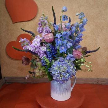 Dehn's - Gift Shops Near Me - Ballston Spa, New York
