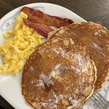 Garrett's Old Fashioned Restaurant - Pancake Combo 2 Pancake, 2 Eggs, & Bacon - American Near Me - Santa Barbara, California Garrett's Old Fashioned Restaurant - Pancake Combo 2 Pancake, 2 Eggs, & Bacon - American Near Me - Santa Barbara, California