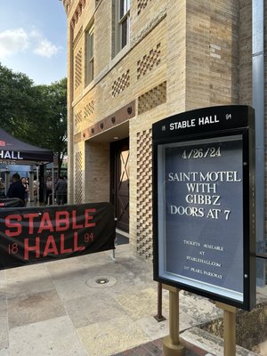 Stable Hall by null