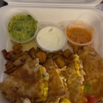 Mumu’s Cafe - Breakfast Quesadilla w/chicken - Cafes Near Me - Old Hickory, Tennessee Mumu’s Cafe - Breakfast Quesadilla w/chicken - Cafes Near Me - Old Hickory, Tennessee