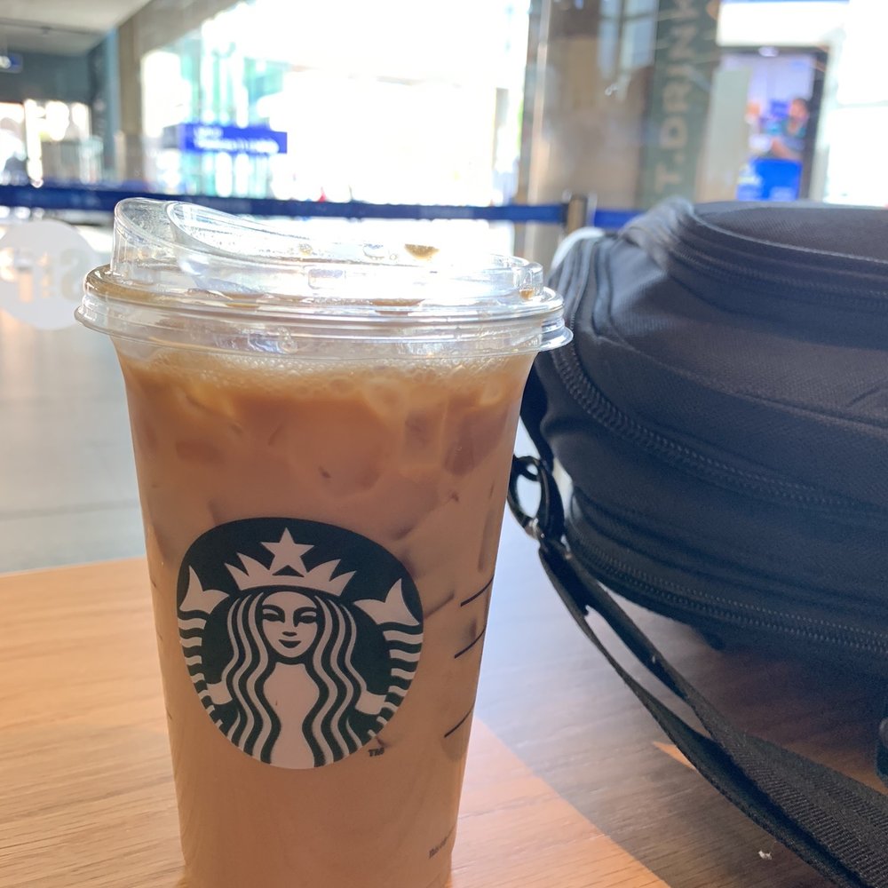 Starbucks - Venti Iced Vanilla Latte - Coffee & Tea Near Me - London, XGL