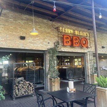 Terry Black's Barbecue - Barbeque Near Me - Fort Worth, Texas Terry Black's Barbecue - Barbeque Near Me - Fort Worth, Texas