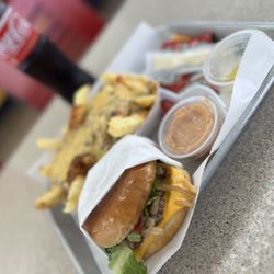 Juicy Smash Burgers - Tasty lunch