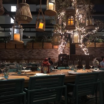 Herringbone Waikiki - Seafood Near Me - Honolulu, Hawaii