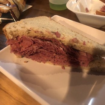 O'Keefe's Tavern - Best corned beef evah - American Near Me - Clearwater, Florida