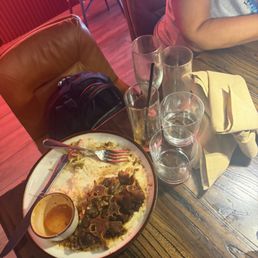 Finished plates not being cleared for over 30minutes. Finished plates not being cleared for over 30minutes.