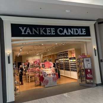 Yankee Candle Company - Yankee Candle store inside Summit Mall -- on Saturday, 2 May 2026 - Candle Stores Near Me - Fairlawn, Ohio Yankee Candle Company - Yankee Candle store inside Summit Mall -- on Saturday, 2 May 2026 - Candle Stores Near Me - Fairlawn, Ohio