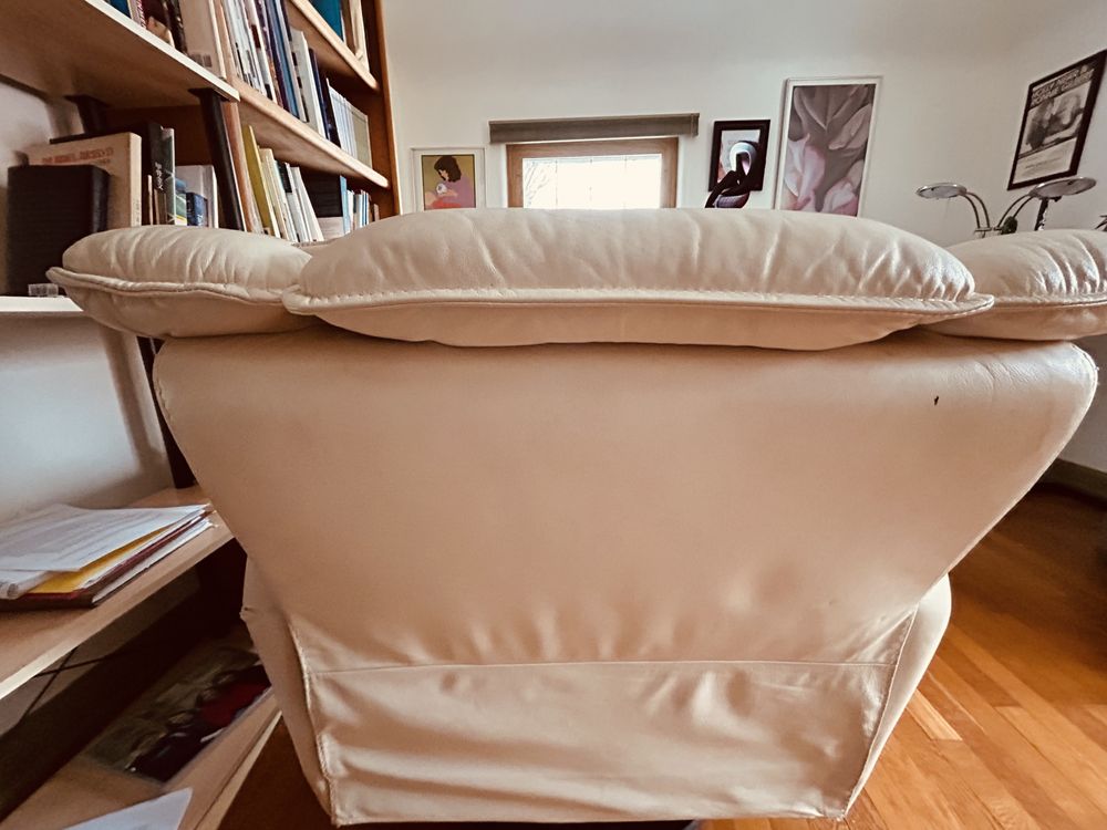 Upholstery Flair - upholstery in Columbus, OH