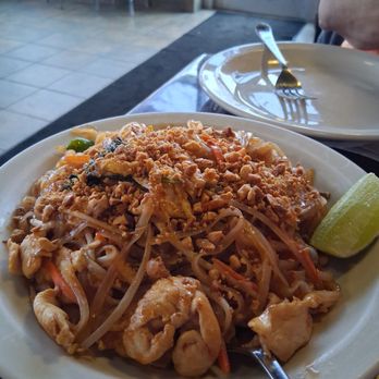 Mac Kitchen - Vietnamese Near Me - Lino Lakes, Minnesota