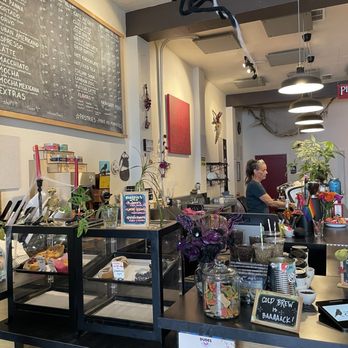 Cafe Corvo - Inside - Coffee & Tea Near Me - Bremerton, Washington Cafe Corvo - Inside - Coffee & Tea Near Me - Bremerton, Washington