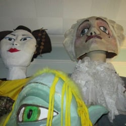Squallis Puppeteers
