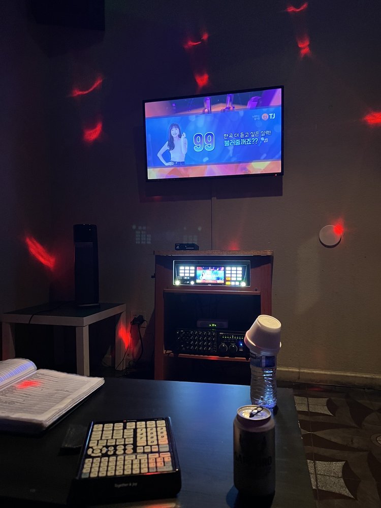 JAGUAR KARAOKE OAKLAND 22 Photos & 164 Reviews 4390 Telegraph Ave