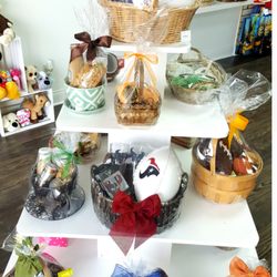 Red Bow Gift Shop