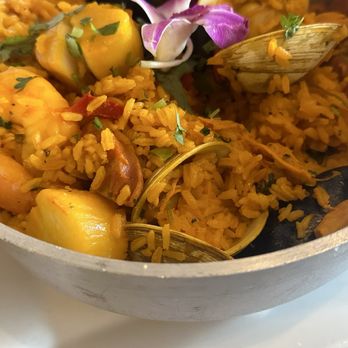 Sazon Y Pilon Kitchen & Bar - Paella Tradicional - Latin American Near Me - New City, New York