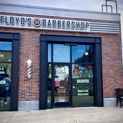 Floyd's 99 Barbershop - Outside of barbershop