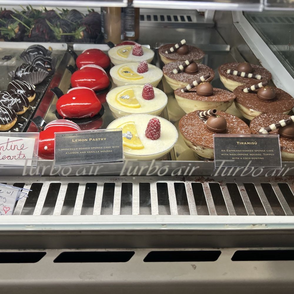 Carrara's - Desserts Near Me - Agoura Hills, California Carrara's - Desserts Near Me - Agoura Hills, California