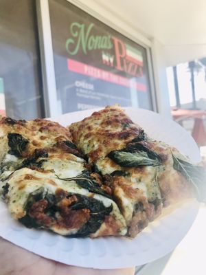 Nona's NY Pizza by null
