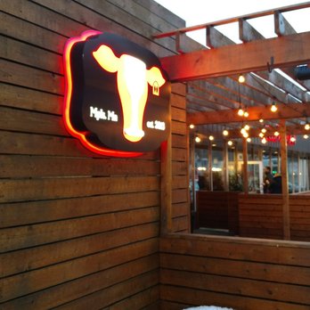 Red Cow 50th & France - Burgers Near Me - Minneapolis, Minnesota