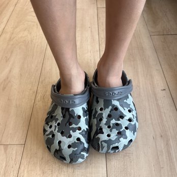 Famous Footwear Outlet - new crocs! - Shoe Stores Near Me - Hershey, Pennsylvania Famous Footwear Outlet - new crocs! - Shoe Stores Near Me - Hershey, Pennsylvania