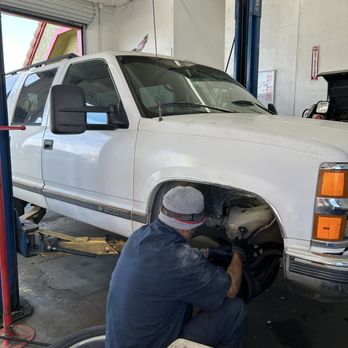 Amigo Auto Care - Oil Change Stations Near Me - Victorville, California Amigo Auto Care - Oil Change Stations Near Me - Victorville, California