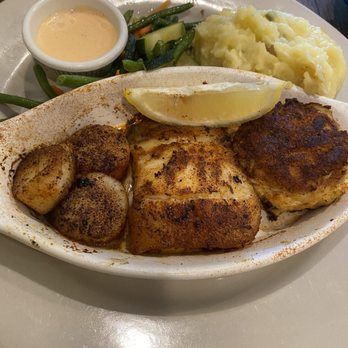 Blue Seafood & Spirits - Seafood Combo - Seafood Near Me - Virginia Beach, Virginia