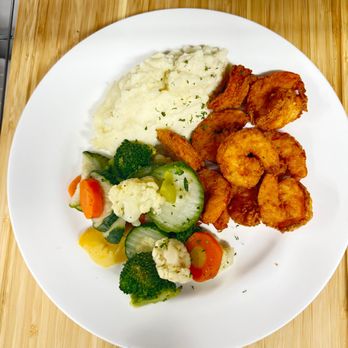 Taste & Tide Restaurant - Fried Shrimp with Mashed Potatoes and Veggies - Seafood Near Me - Bourne, Massachusetts Taste & Tide Restaurant - Fried Shrimp with Mashed Potatoes and Veggies - Seafood Near Me - Bourne, Massachusetts
