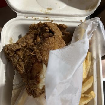 Caesar's Chicken - 3 Pieces Movie Box (chicken, bread, fries) - Fast Food Near Me - Hayward, California Caesar's Chicken - 3 Pieces Movie Box (chicken, bread, fries) - Fast Food Near Me - Hayward, California