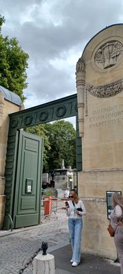 Cimetière du Père-Lachaise by null