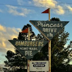 Princess Restaurant - The original signage out front!