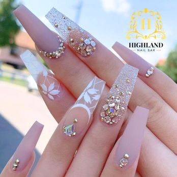 Highland Nail Bar - Nail Salons Near Me - Granbury, Texas