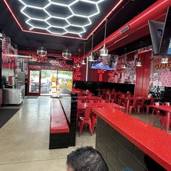 NYC Halal Eats - Dining area