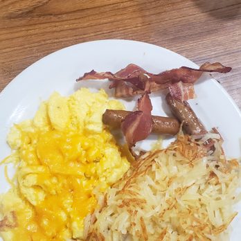 Denny's - Diners Near Me - Charlotte, North Carolina