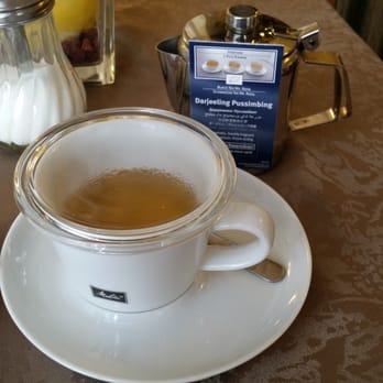 Konditorei Buchwald - Lovely cup of Darjeeling tea - Patisserie/Cake Shop Near Me - Berlin, BE
