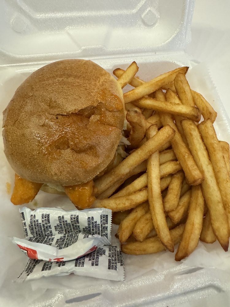 TJ’S SANDWICHES Updated September 2024 32 Photos & 34 Reviews 190