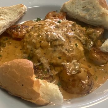 Capeside Fish Company - Shrimp n' Grits - Seafood Markets Near Me - Rainbow City, Alabama