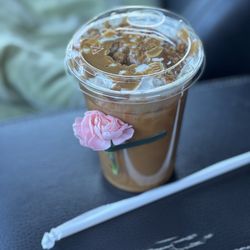 You Make Me Bloom - Iced cookie butter dirty chai latte