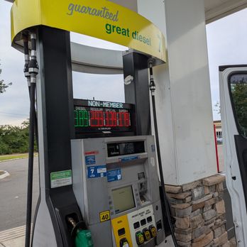 Cumberland Farms - Cumberland Farms, North Haven - Gas Stations Near Me - NORTH HAVEN, Connecticut