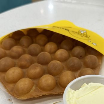 Happy Lemon - My favorite! Original Bubble Waffle w/ Puff Cream - Bubble Tea Near Me - Urban Honolulu, Hawaii