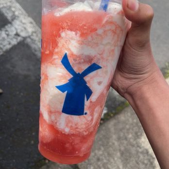 Dutch Bros Coffee - Coffee & Tea Near Me - Salem, Oregon Dutch Bros Coffee - Coffee & Tea Near Me - Salem, Oregon