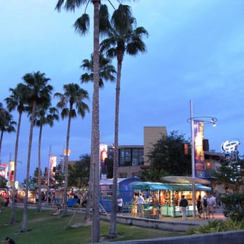 Universal CityWalk - Love the palm trees - Restaurants Near Me - Orlando, Florida Universal CityWalk - Love the palm trees - Restaurants Near Me - Orlando, Florida