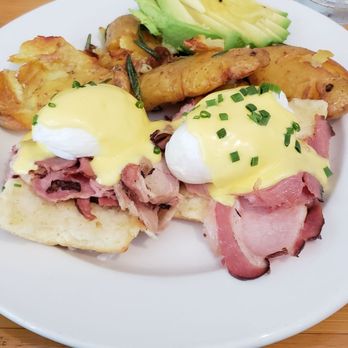 The Heritage Table - Eggs Benedict - American Near Me - Frisco, Texas The Heritage Table - Eggs Benedict - American Near Me - Frisco, Texas