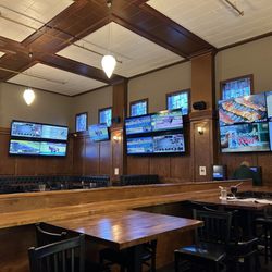 Glen Arden Club - Ambience