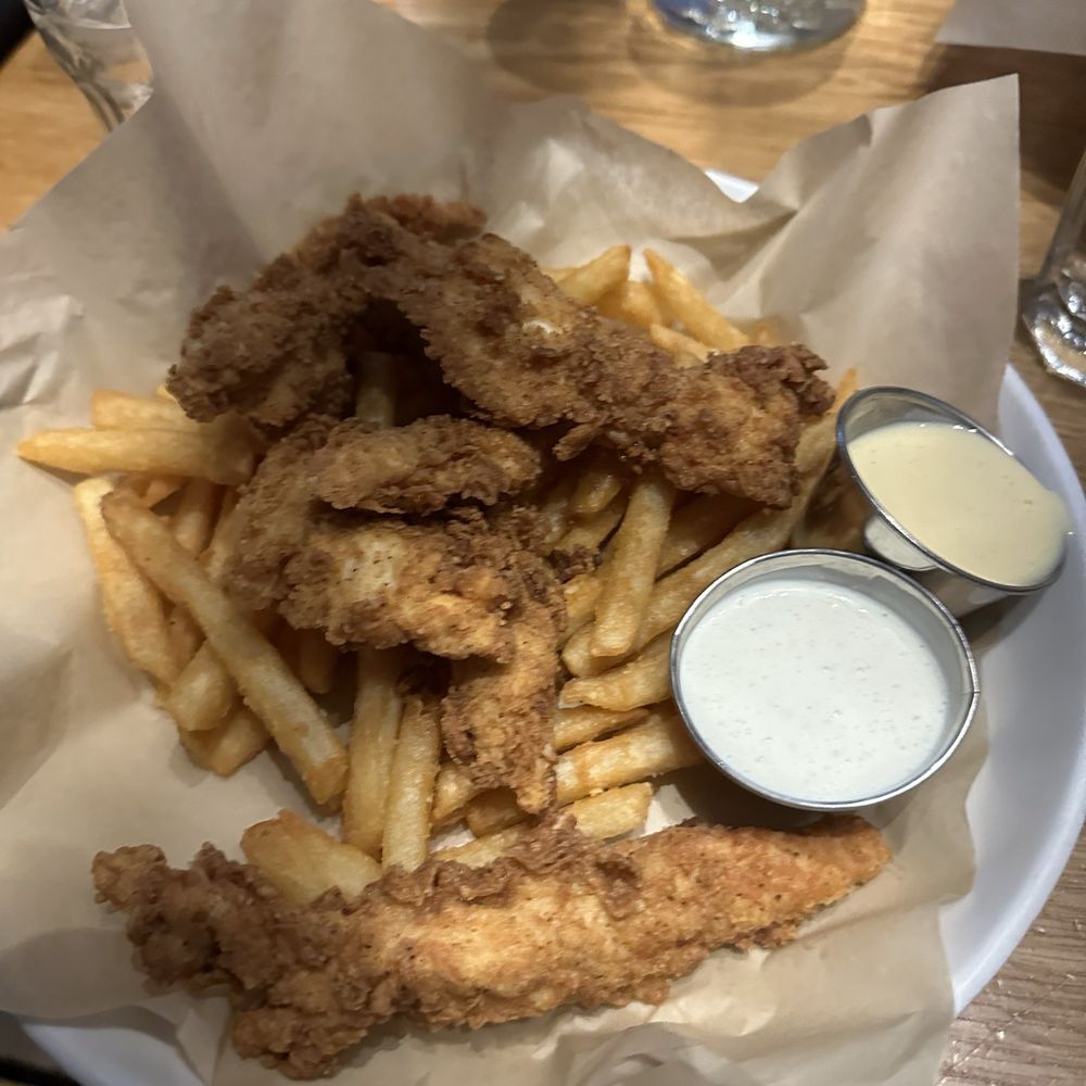 McCray's Tavern - Chicken Fingers - Large (5) - Venues & Event Spaces Near Me - Atlanta, Georgia McCray's Tavern - Chicken Fingers - Large (5) - Venues & Event Spaces Near Me - Atlanta, Georgia