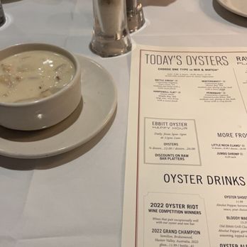 Old Ebbitt Grill - Clam chowder - Bars Near Me - Washington, DC, District of Columbia
