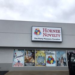 Horner Novelty - Exterior