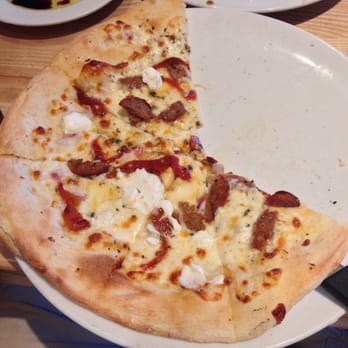 Babbo Italian Eatery - Fire roasted red pepper and sausage pizza is superb - Italian Near Me - Glendale, Arizona