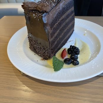 Cascade - A damn fine slice of chocolate cake. - Steakhouses Near Me - South Bend, Indiana