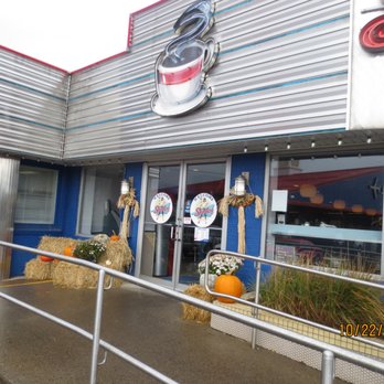 Skooters Restaurant - entrance - Burgers Near Me - Windsor Locks, Connecticut Skooters Restaurant - entrance - Burgers Near Me - Windsor Locks, Connecticut